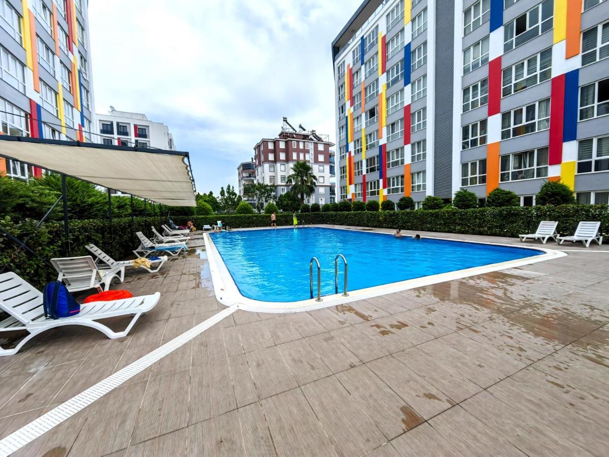 Daire Selin's With Pool View Antalya